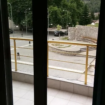 Leskoviku Hotel *